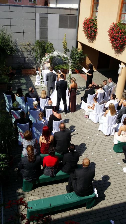 Hotel Mohelnice Kültér fotó